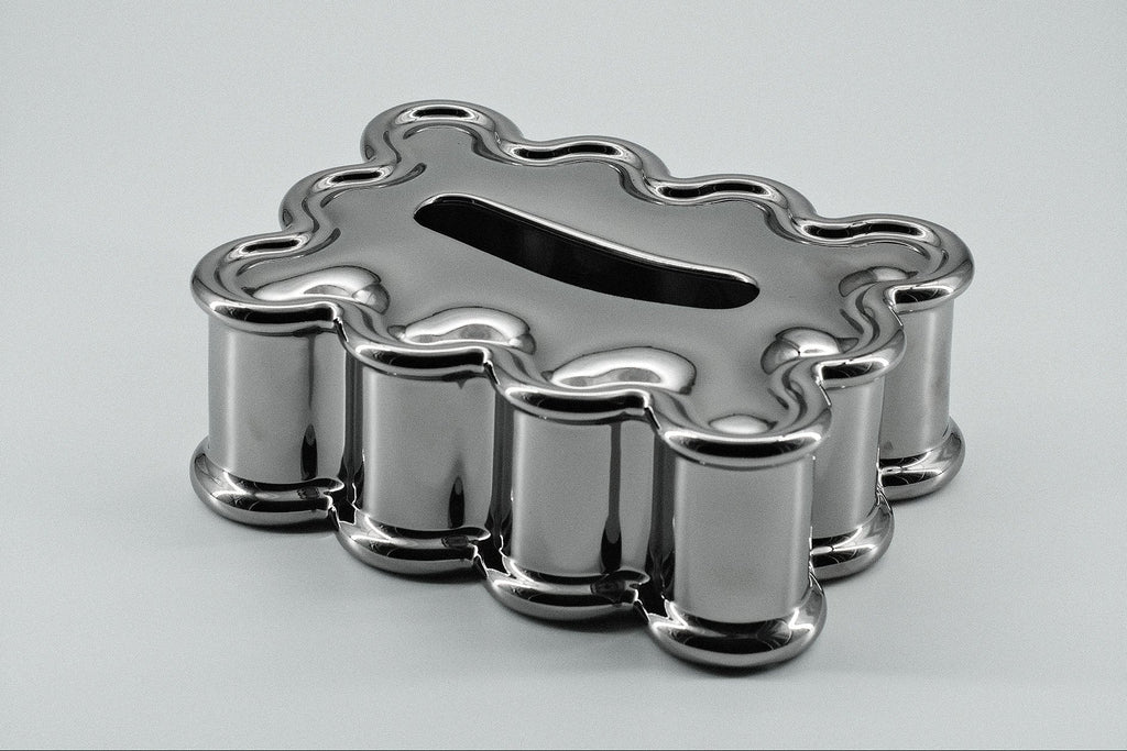 Silva 02  |  Wavy Tissue Holder