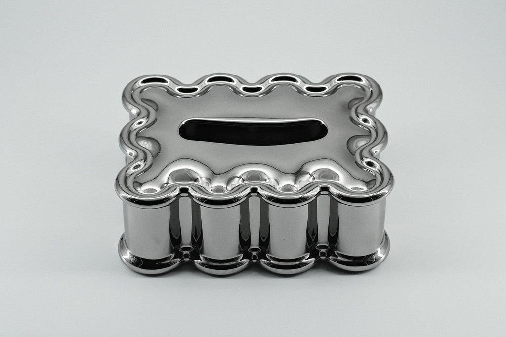 Silva 02  |  Wavy Tissue Holder
