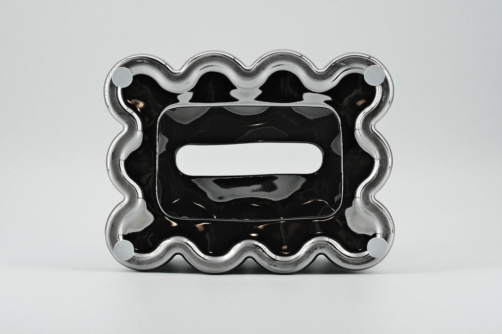 Silva 02  |  Wavy Tissue Holder