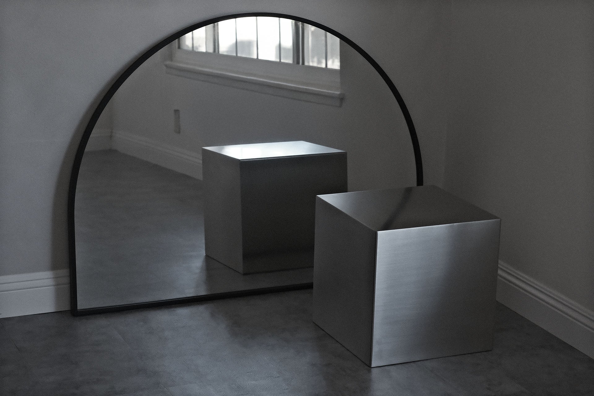 Furniture | Cube Accent Table